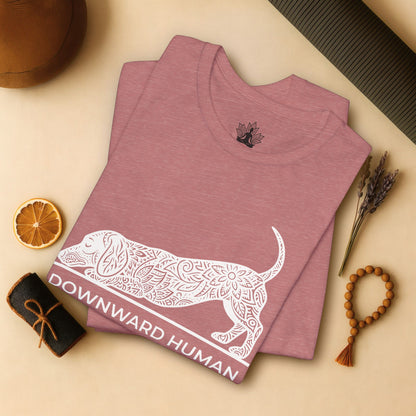 Teckel mandala 'Downward Human' - Chien Saucisse